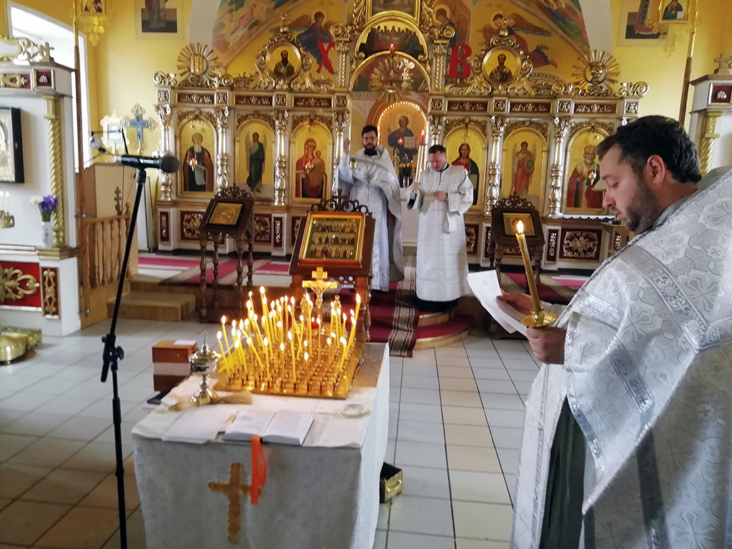Троицкая родительская суббота