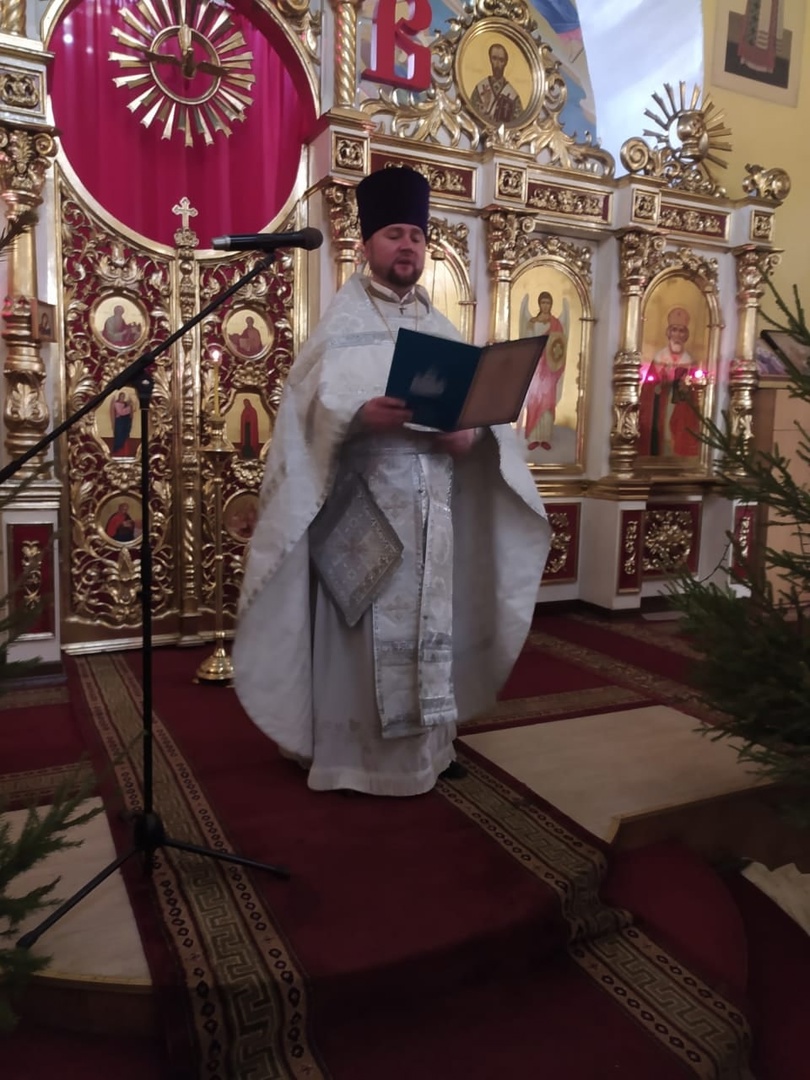 Протоиерей Александр Филиппов совершил Рождественскую литургию