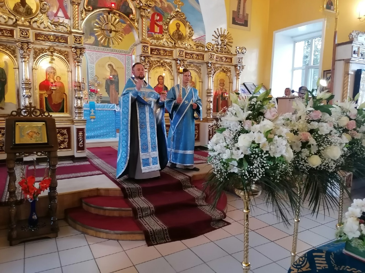 Всенощное бдение с чином Погребения Плащаницы Пресвятой Богородицы