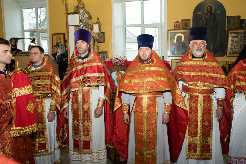 Во вторник Светлой седмицы митрополит Серафим совершил Божественную литургию в нашем храме