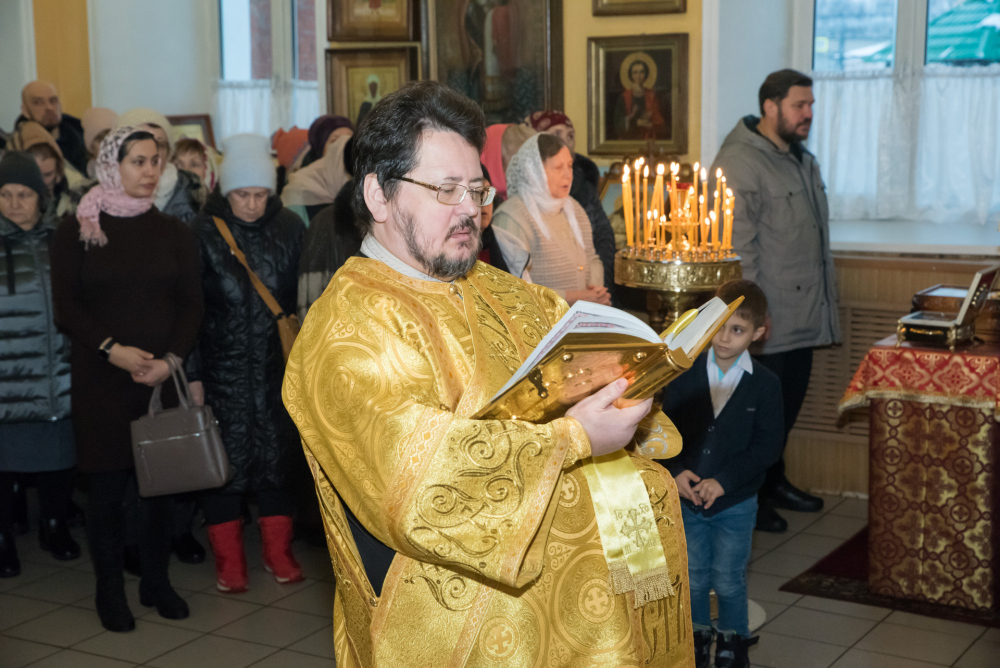 В престольный праздник митрополит Серафим совершил литургию в нашем храме  