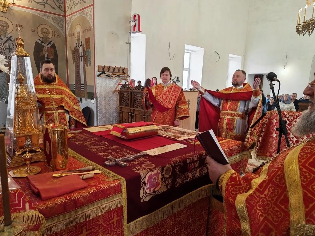 Неделя жен-мироносиц