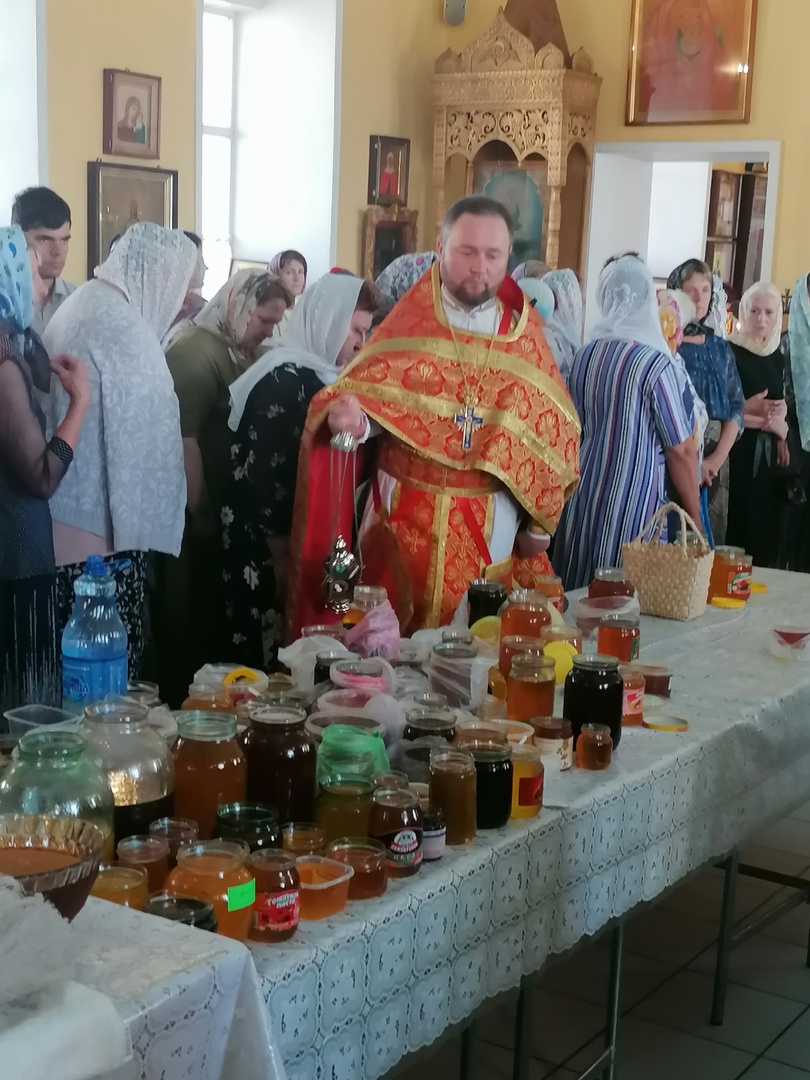 Празднование Происхождение Честных Древ Животворящего Креста Господня