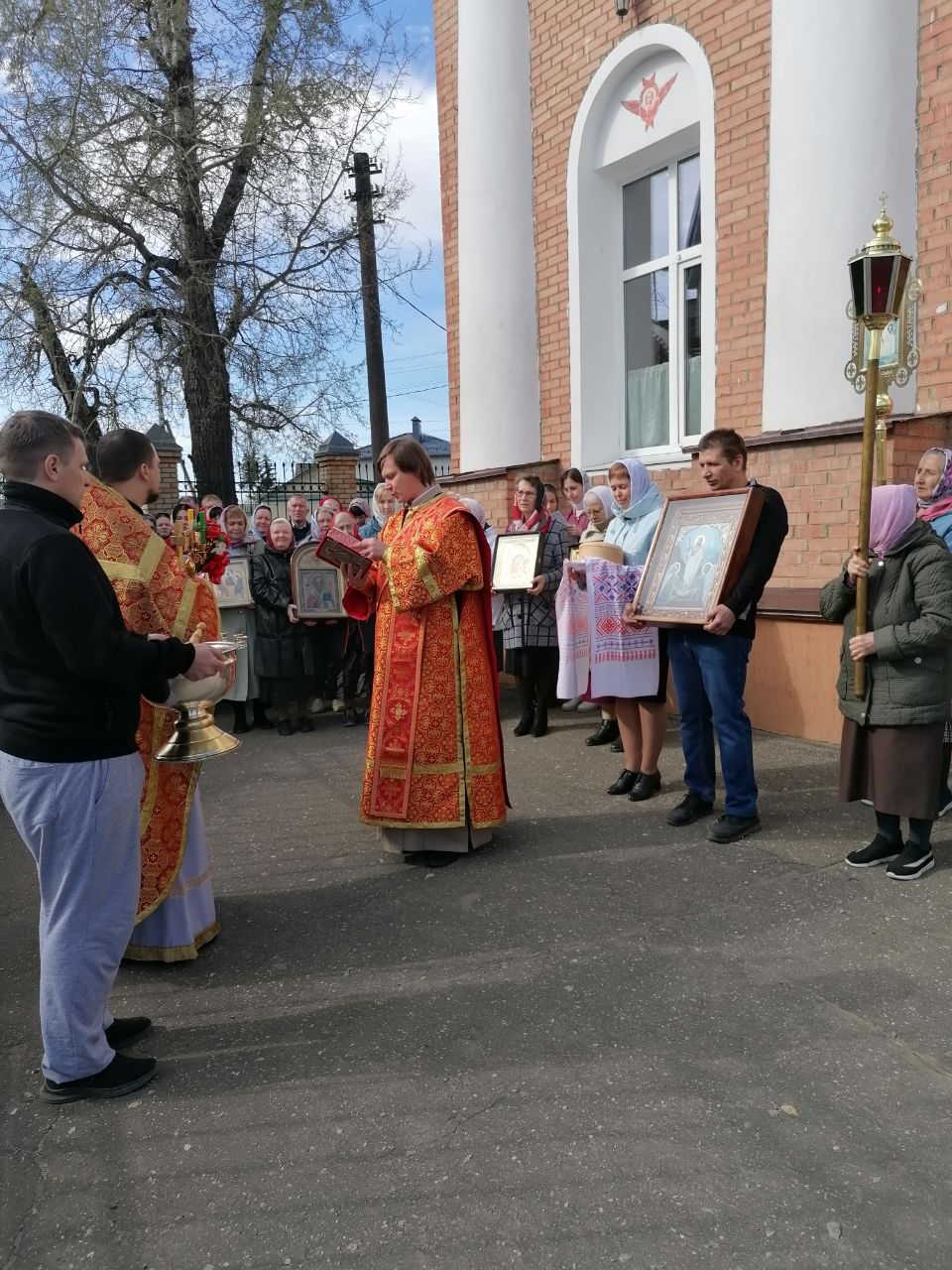 Богослужение во вторник Светлой седмицы 