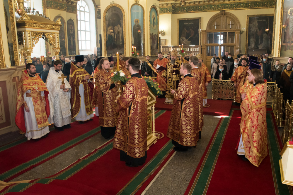 В праздник Собора новомучеников и исповедников Церкви Русской митрополит Серафим принял поздравления с днем Ангела
