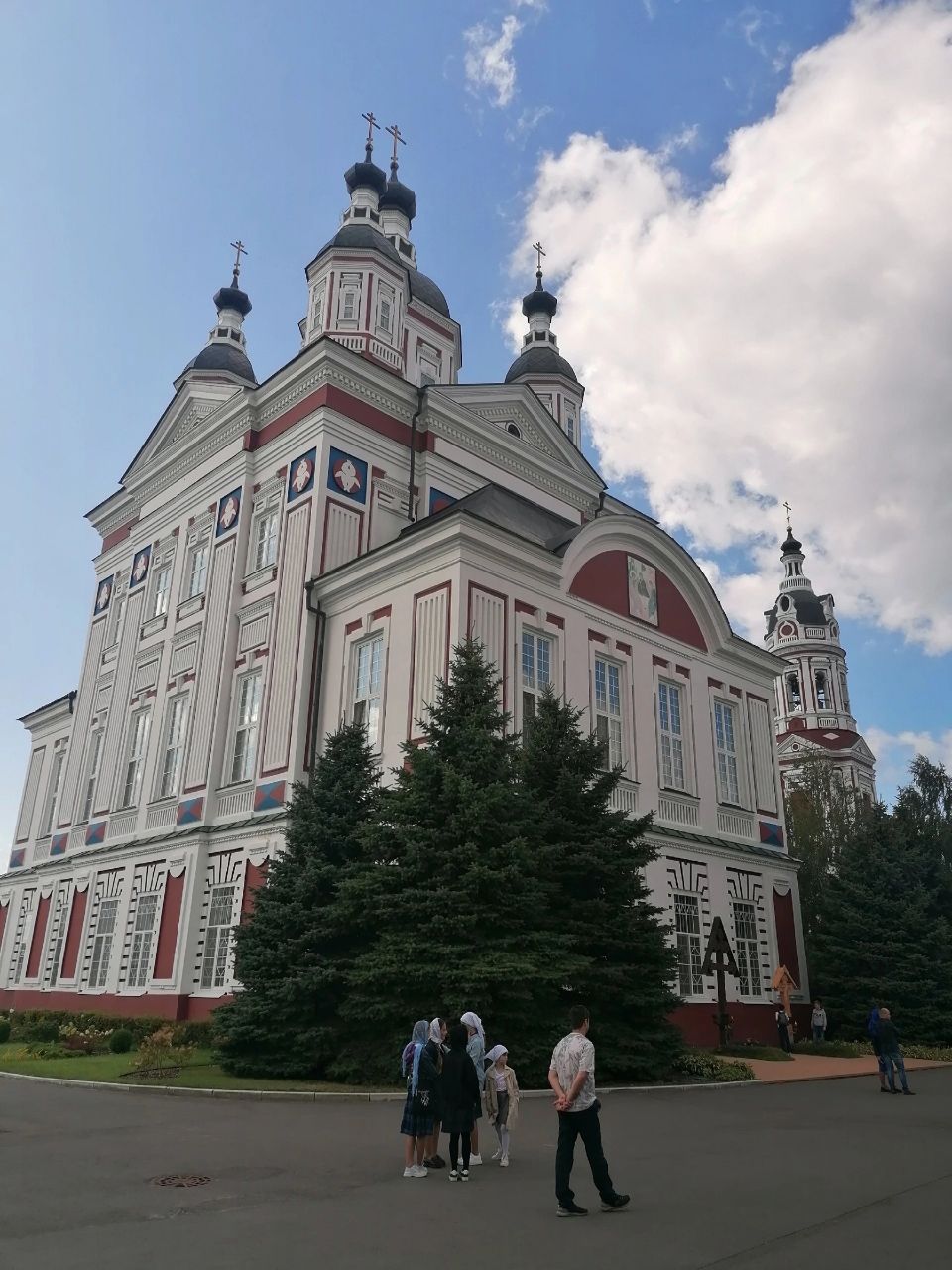 Учащиеся воскресной школы совершили паломничество по святым местам Наровчата и Нижнего Ломова
