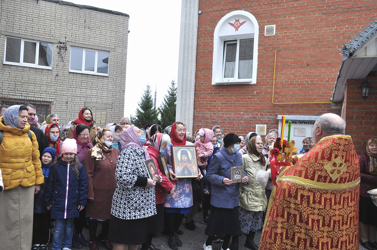 В среду Светлой седмицы протоиерей Александр Филиппов совершил Божественную литургию