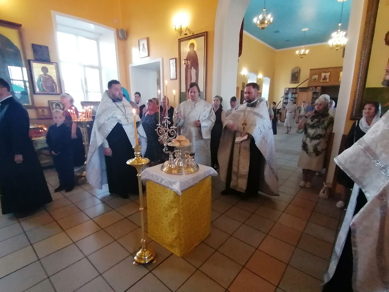 Всенощное бдение накануне праздника Преображения Господня