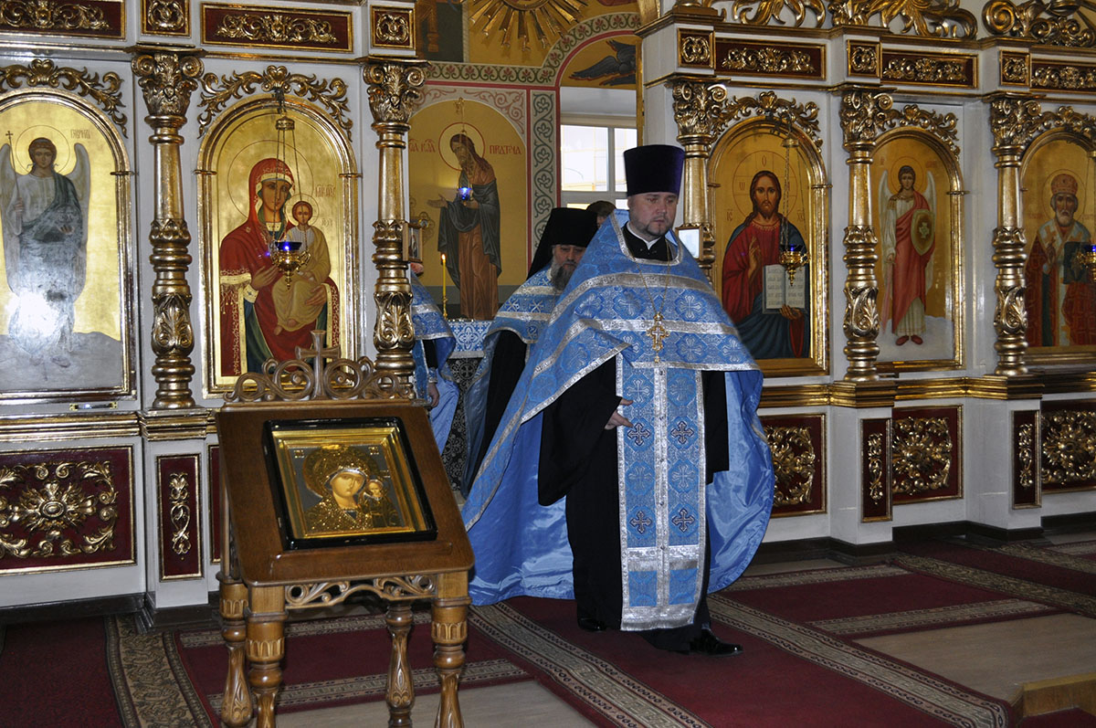 Всенощное бдение в канун Благовещения Пресвятой Богородицы