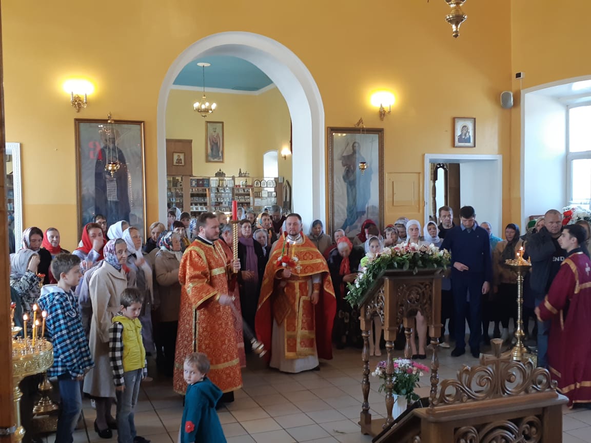 В субботу Светлой седмицы протоиерей Александр Филиппов совершил Божественную литургию