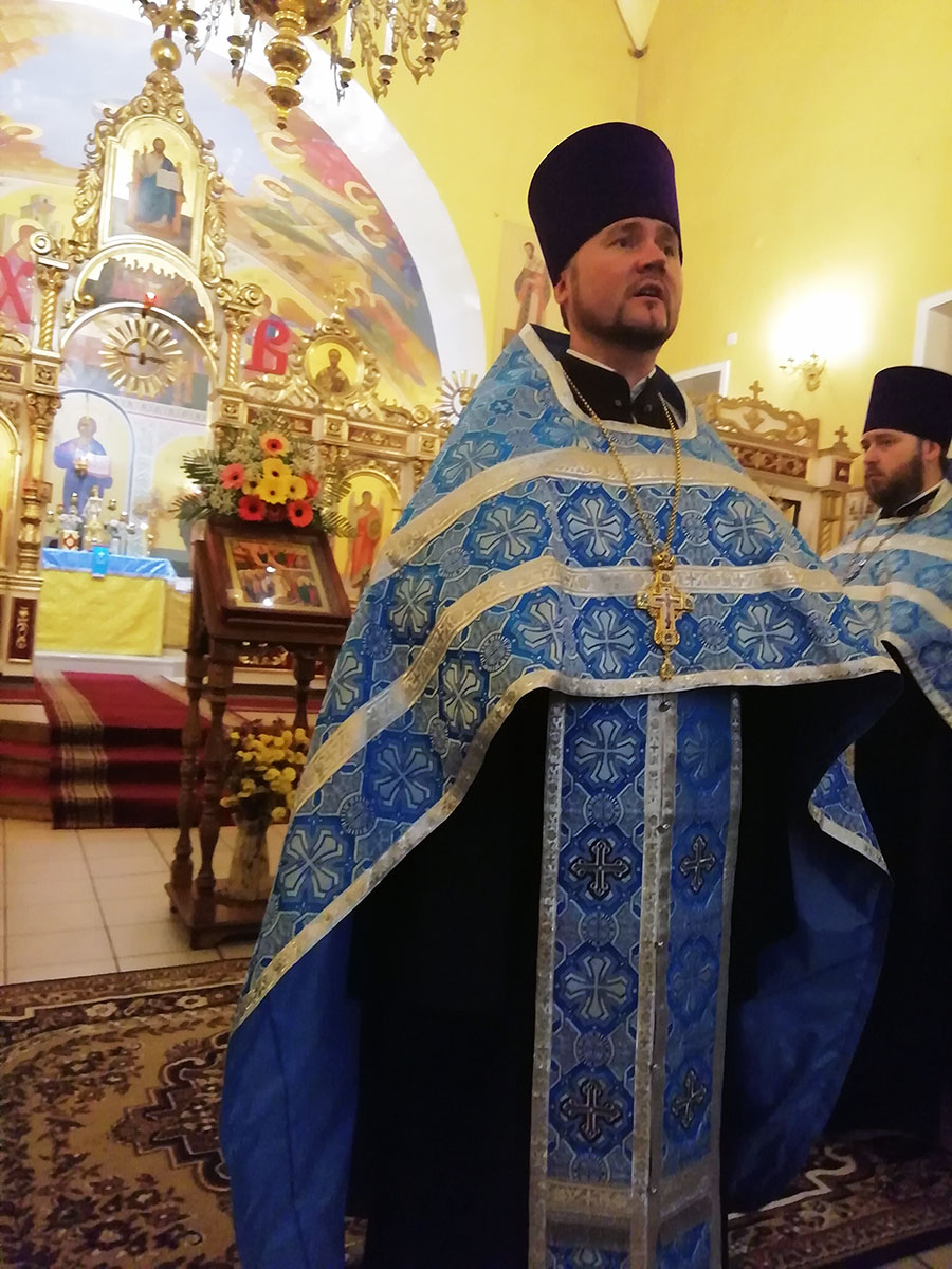 Всенощное бдение в канун празднования Покрова Пресвятой Богородицы 