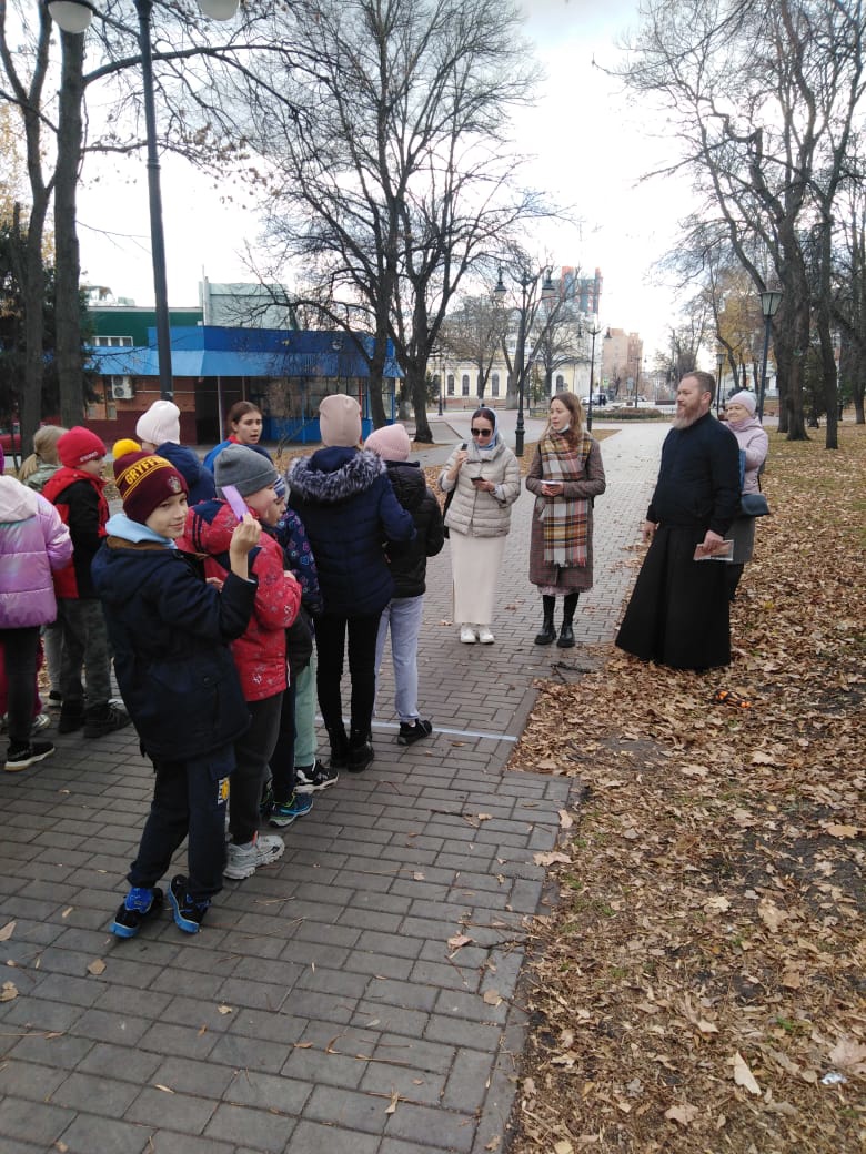 Воспитанники воскресной школы нашего храма приняли участие в состязаниях «Осень спортивная»