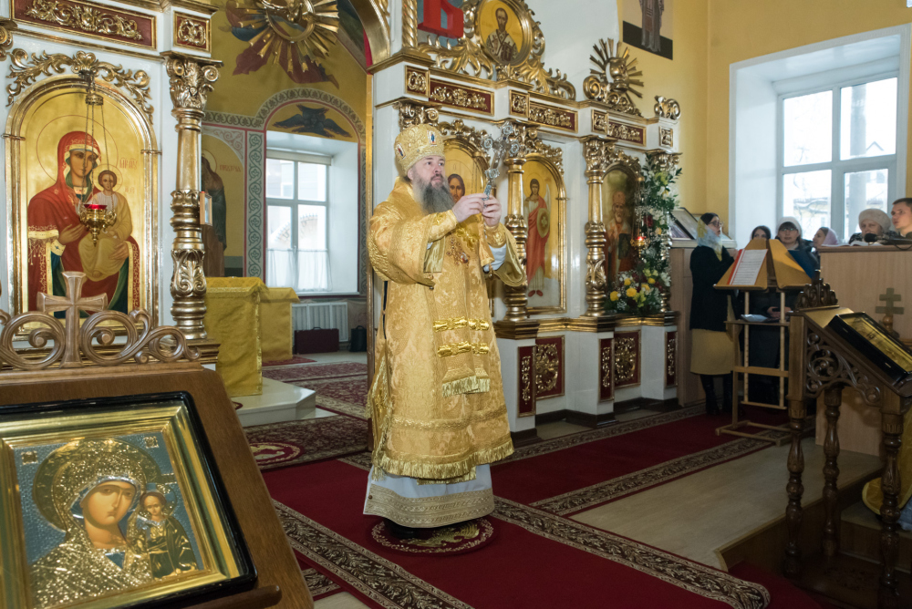 В престольный праздник митрополит Серафим совершил литургию в нашем храме  