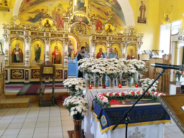 Всенощное бдение с Чином погребения Плащаницы Божией Матери