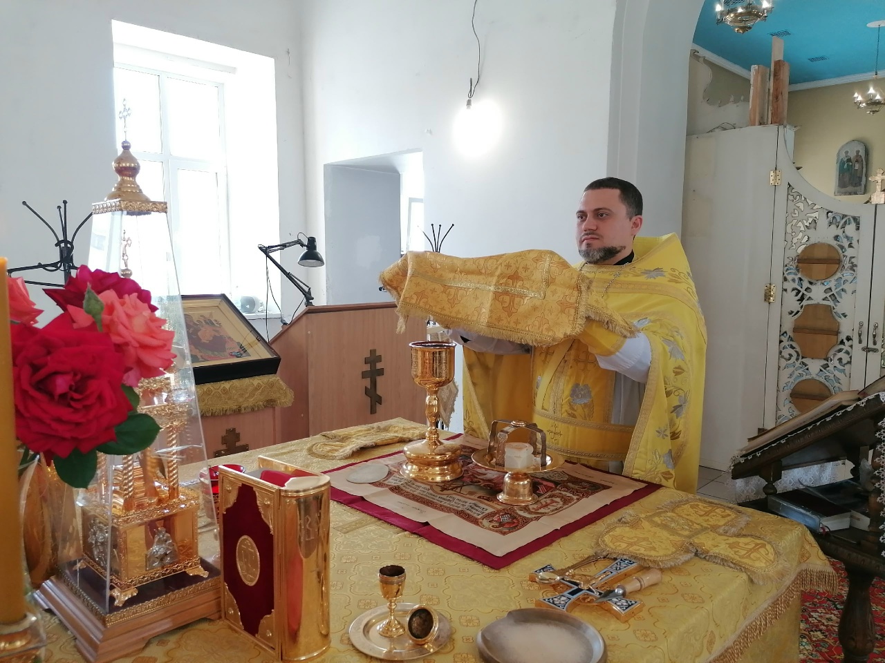 Неделя Всех святых в земле Русской просиявших