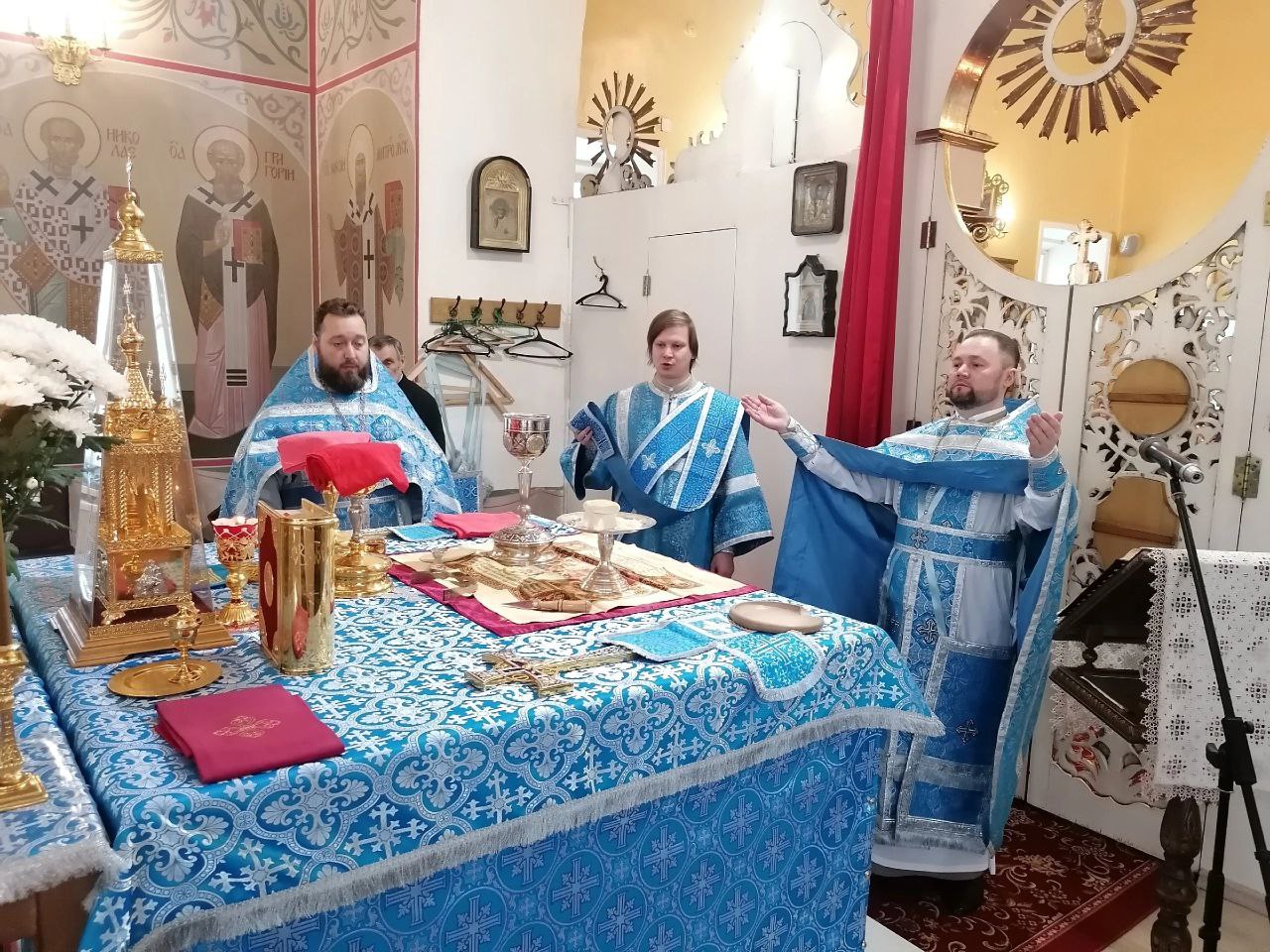 Празднование Введение во храм Пресвятой Богородицы