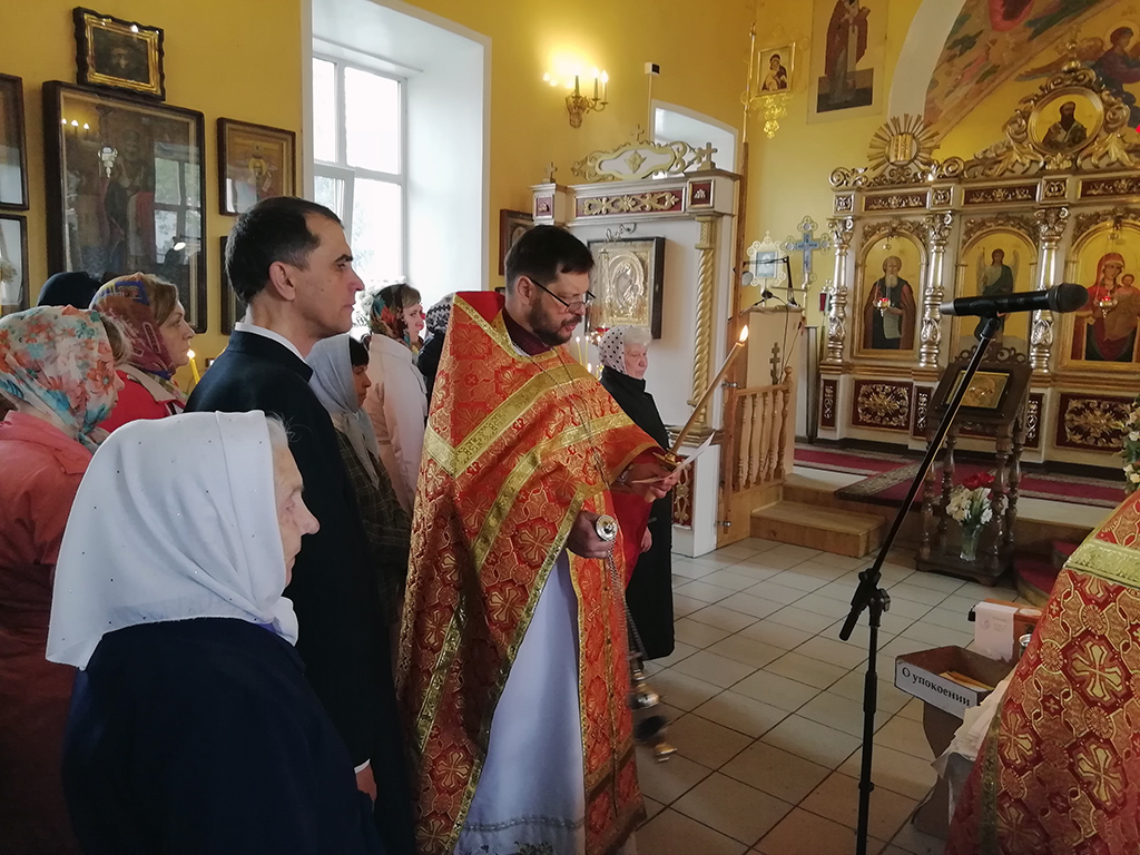 РАДОНИЦА. ПОМИНОВЕНИЕ УСОПШИХ
