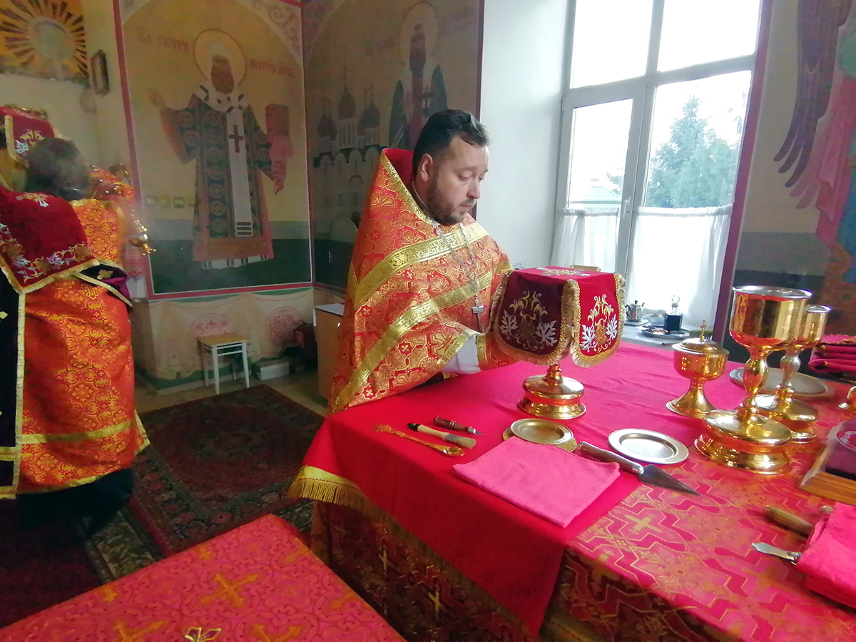 Праздник Воздвижения Животворящего Креста Господня