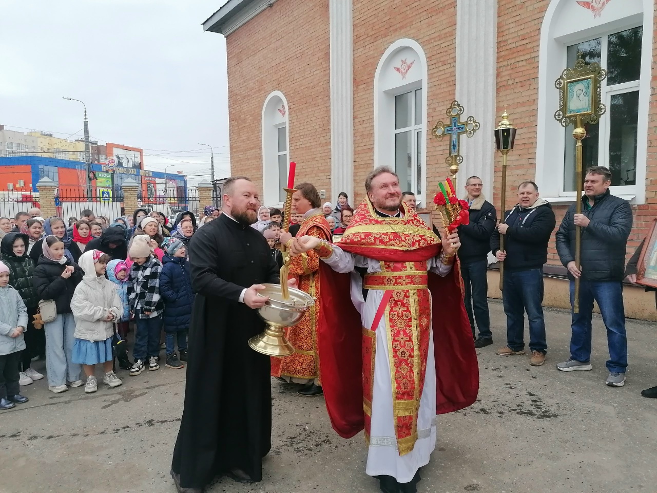 Неделя жен-мироносиц