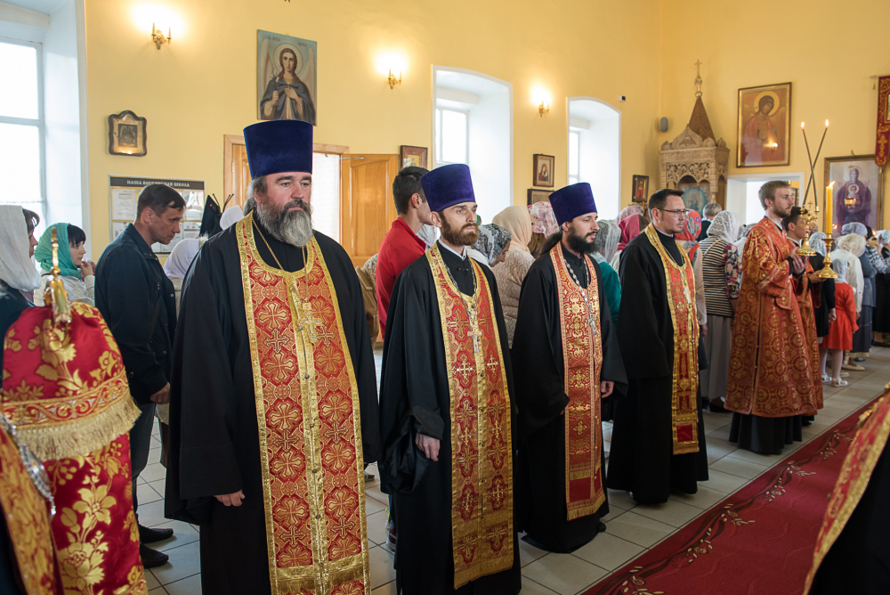 Митрополит Серафим совершил всенощное бдение в нашем храме