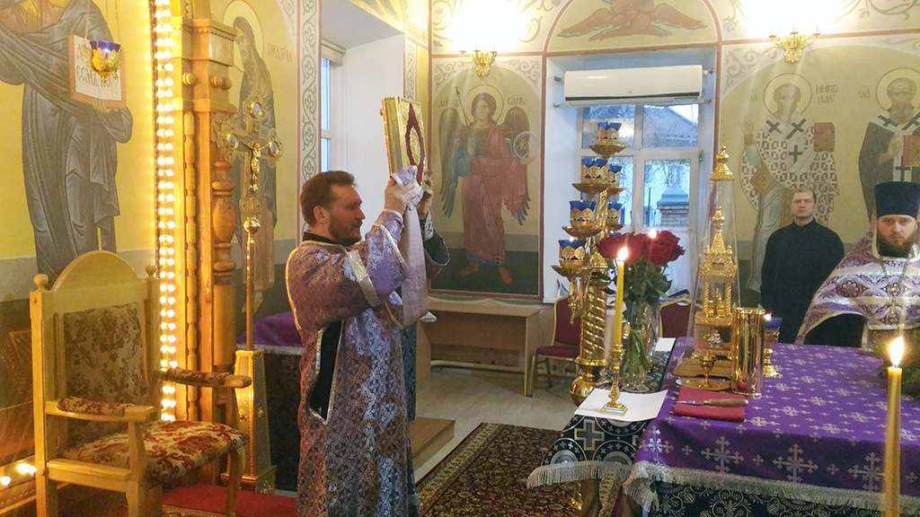 Всенощное бдение в канун Крестопоклонной Недели
