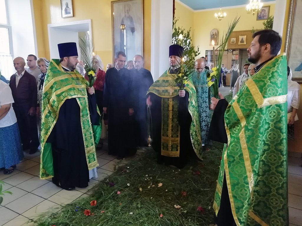 Всенощное бдение в канун праздника Троицы