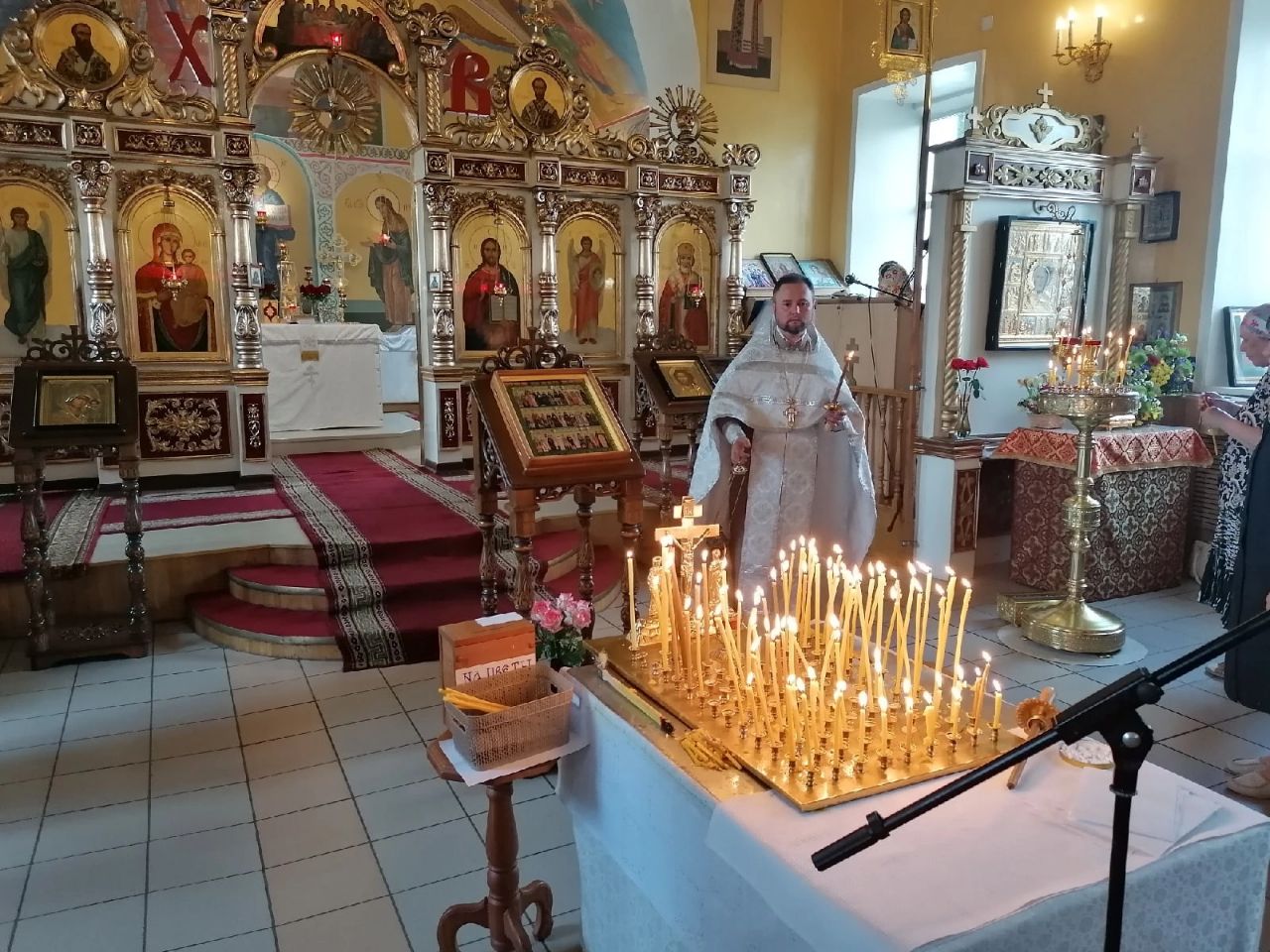 Заупокойное богослужение в канун Троицкой родительской субботы