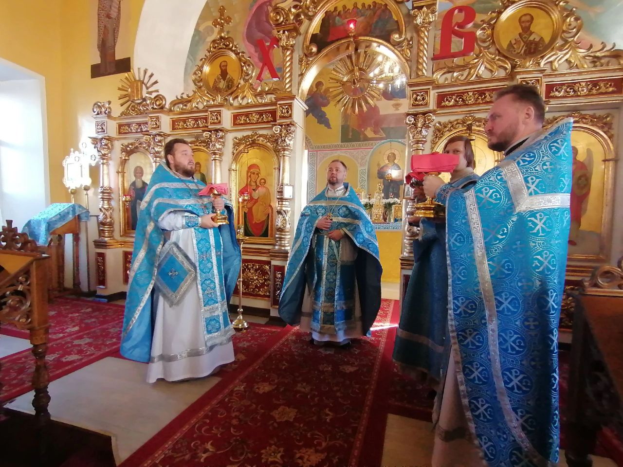 Празднование Казанской иконы Божией Матери
