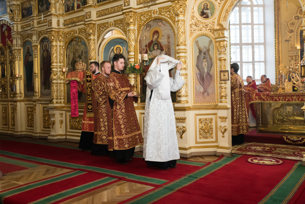 В праздник Собора новомучеников и исповедников Церкви Русской митрополит Серафим принял поздравления с днем Ангела