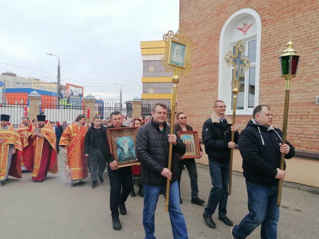 Неделя жен-мироносиц