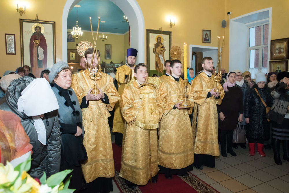 В престольный праздник митрополит Серафим совершил литургию в нашем храме  