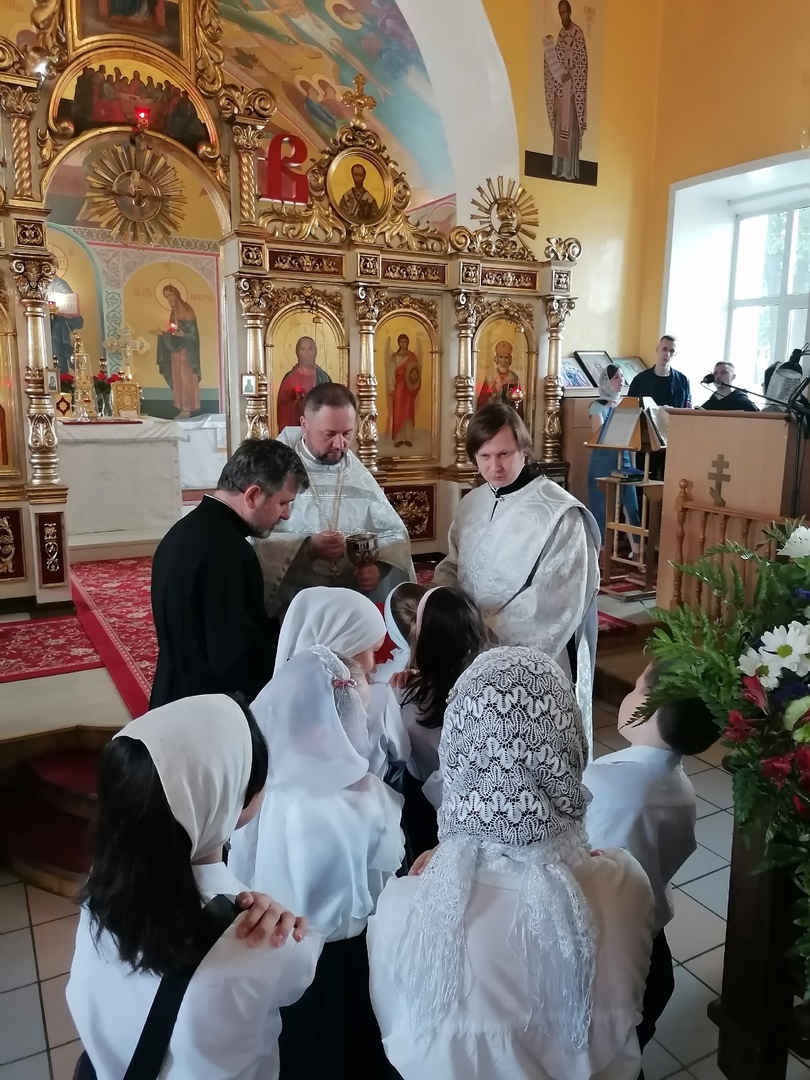 Поздравление с Днём рождения настоятеля протоиерея Александра Филиппова