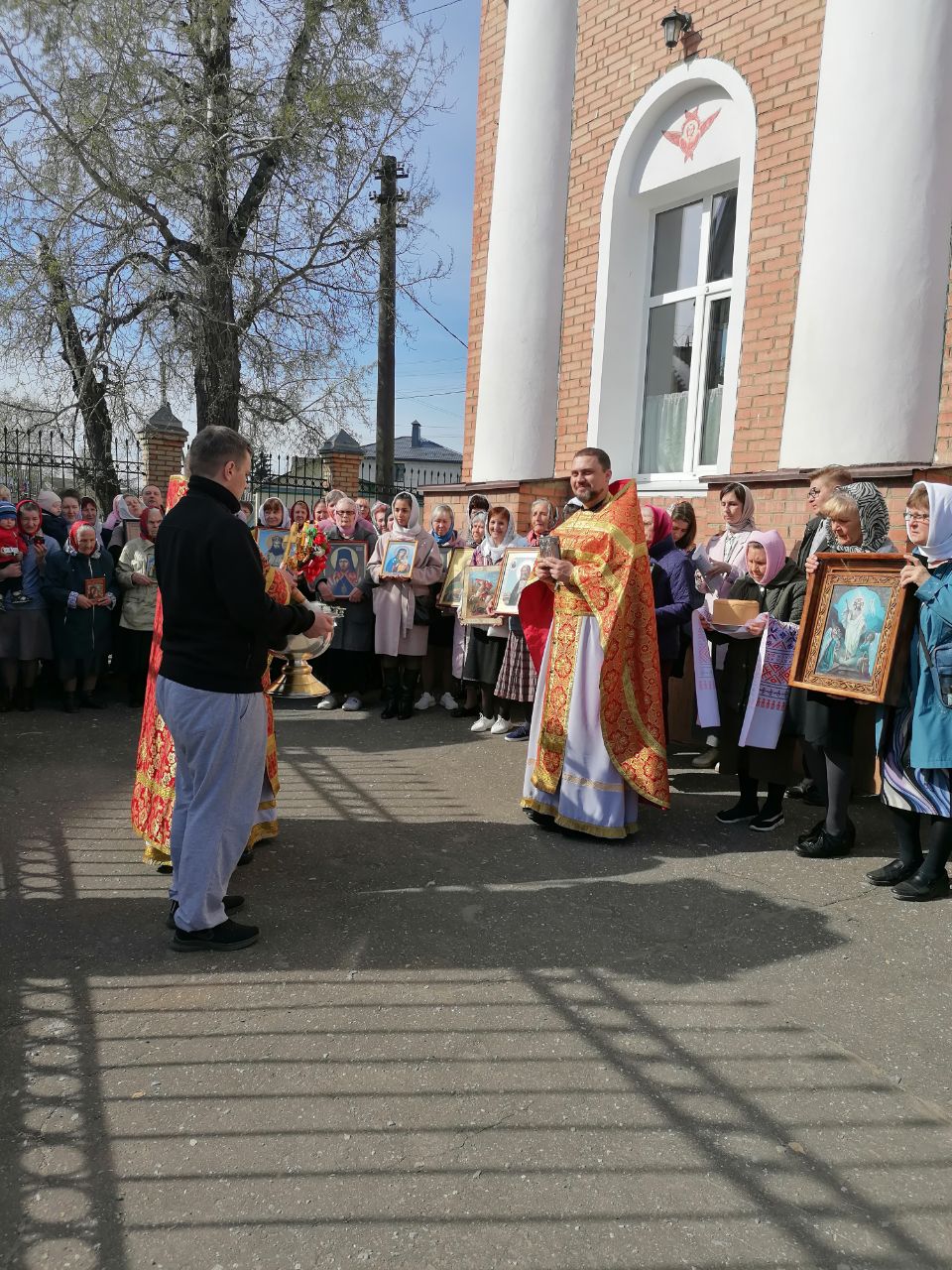 Богослужение в среду Светлой седмицы 