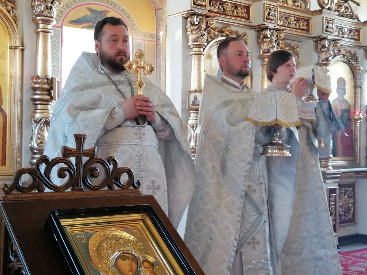 Богослужения в Неделю 7-ю по Пасхе 