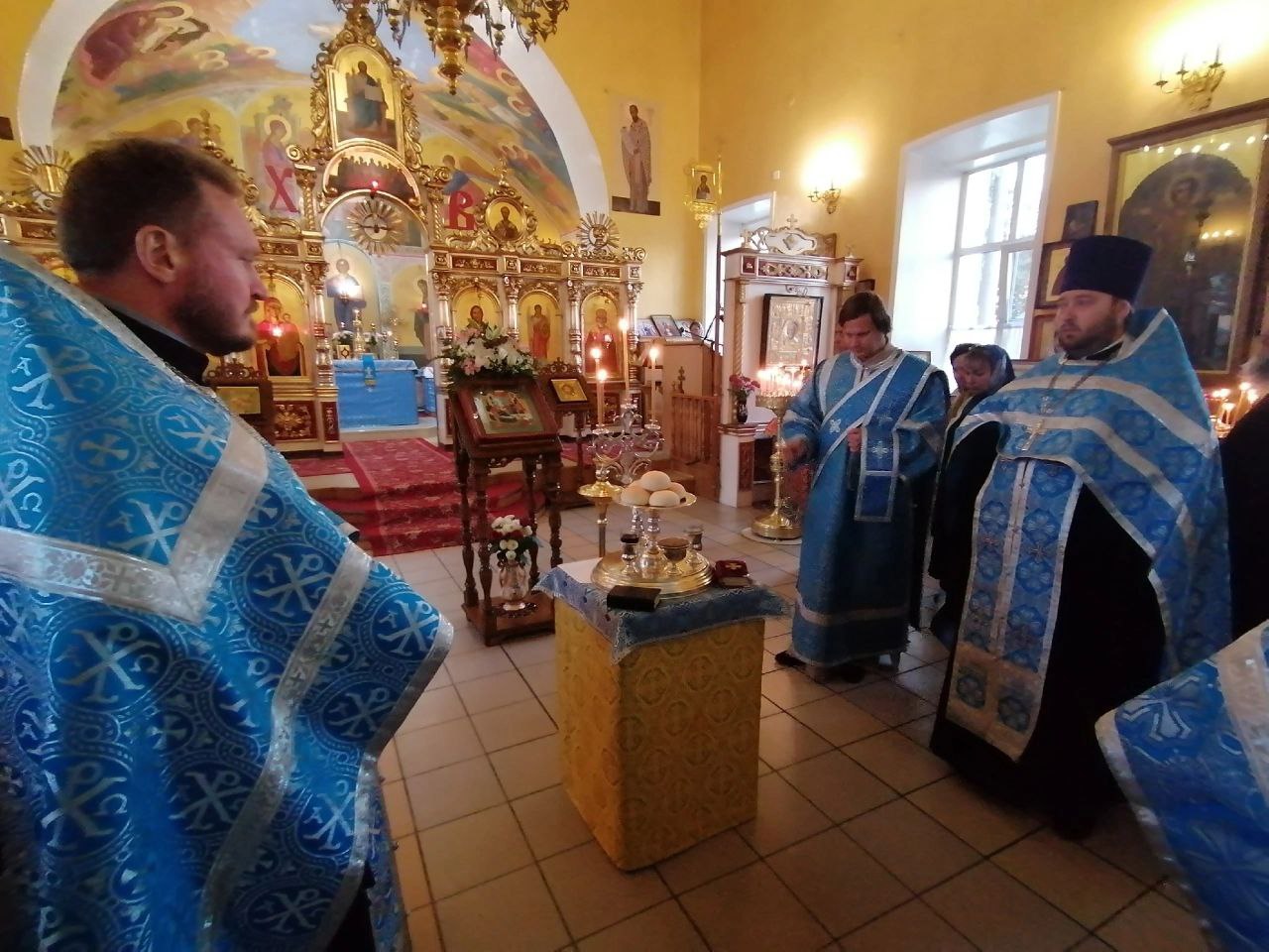 Всенощное бдение в канун праздника Рождества Пресвятой Богородицы