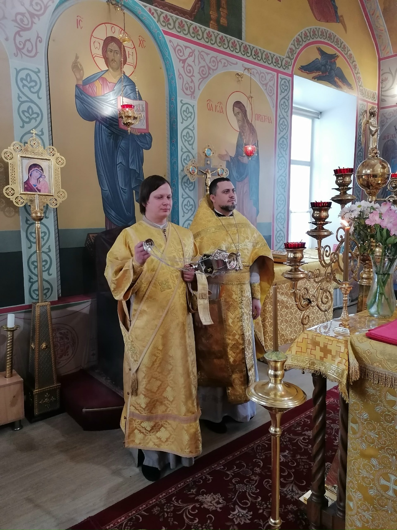 Богослужения в Неделю о мытаре и фарисее