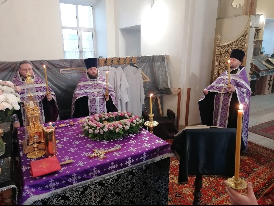 Всенощное бдение в канун Крестопоклонной Недели Великого поста