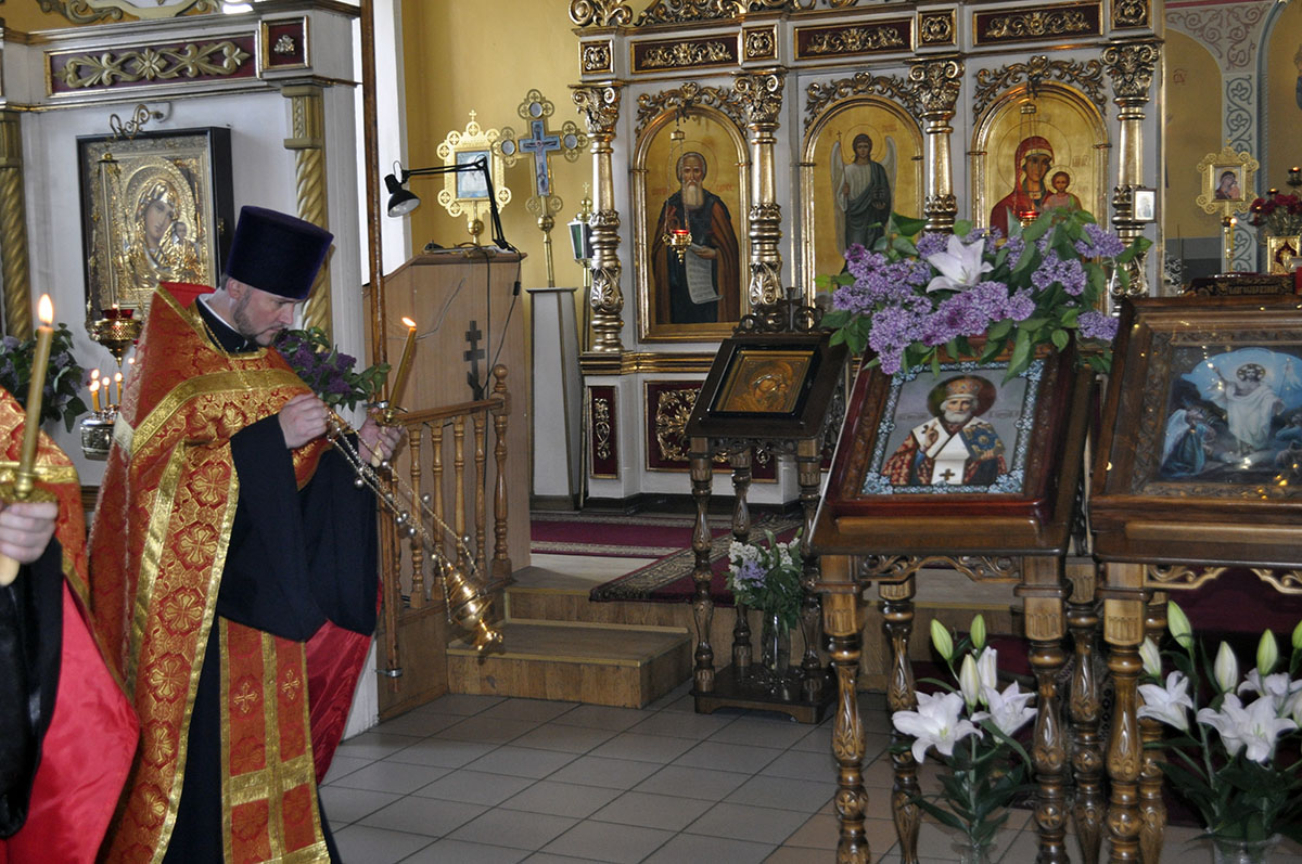 Всенощное бдение в канун дня памяти святителя Николая Чудотворца