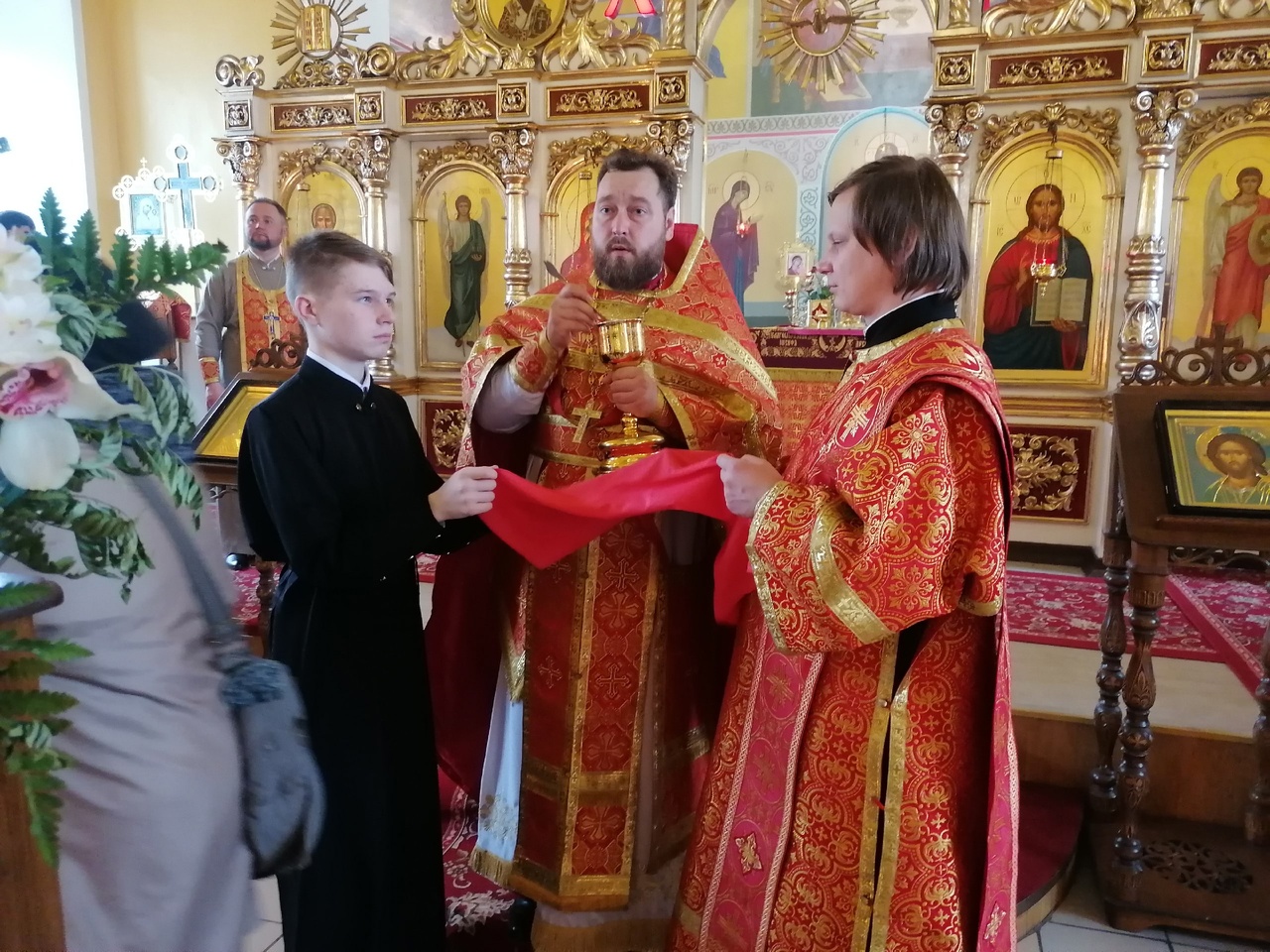 Празднование Радоницы в нашем храме
