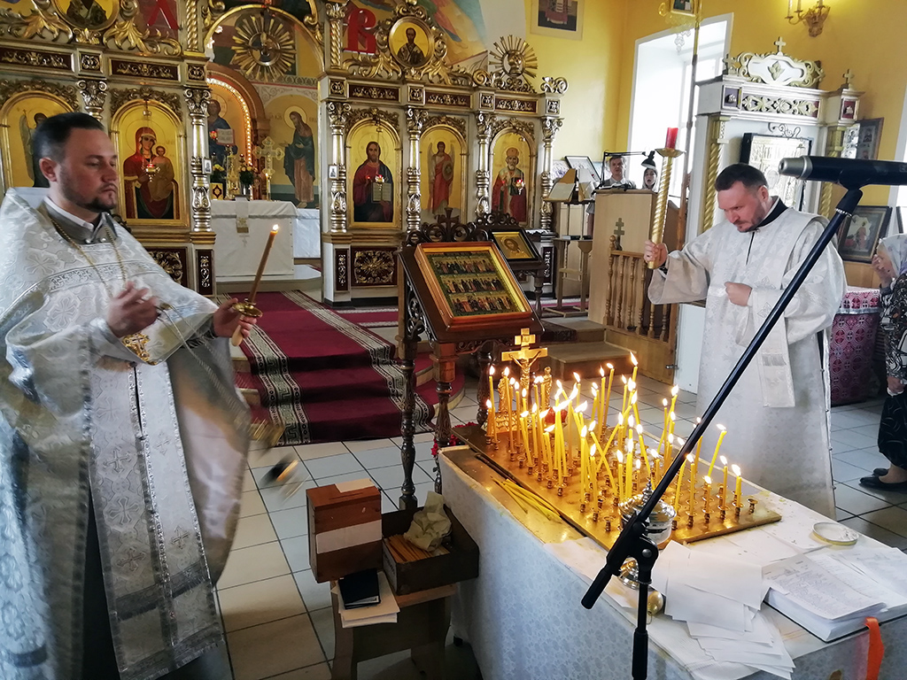 Троицкая родительская суббота