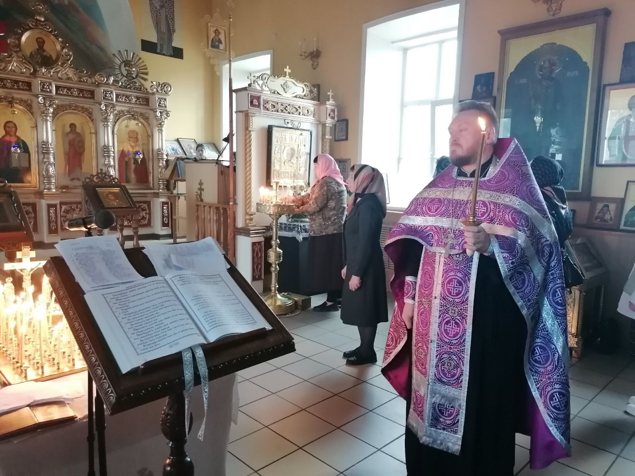 Вечернее богослужение в канун родительской субботы