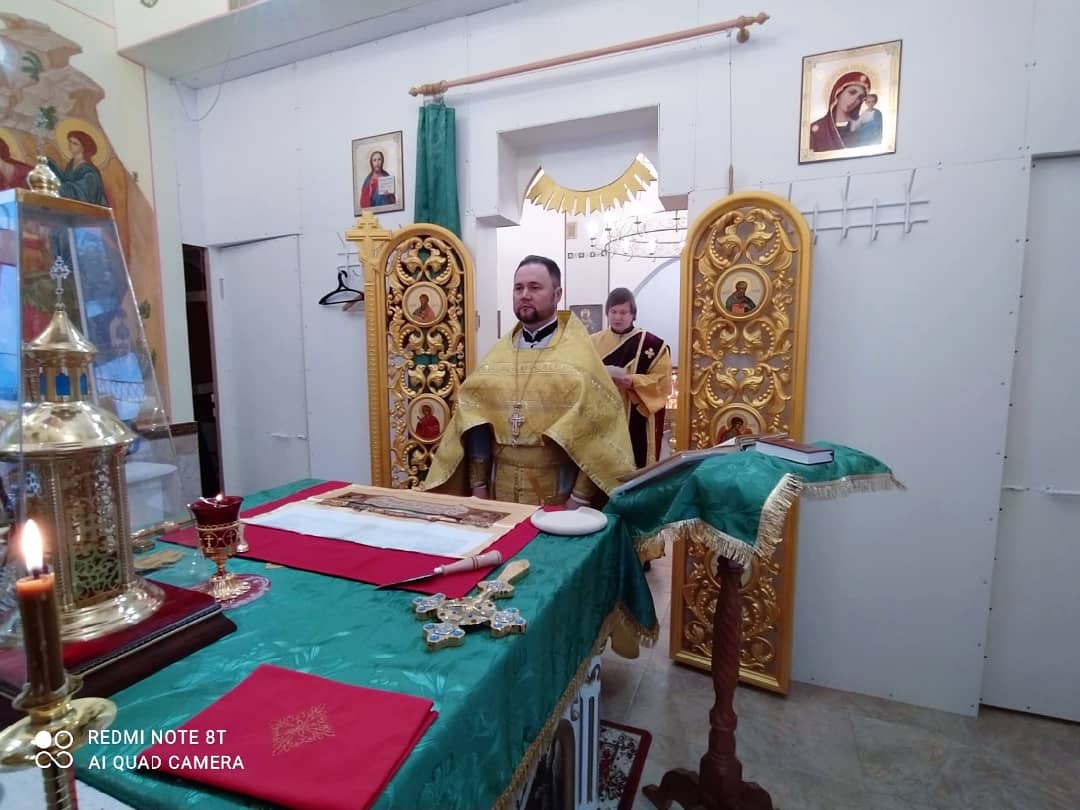 Литургия в первую годовщину великого освящения храма в Камайке