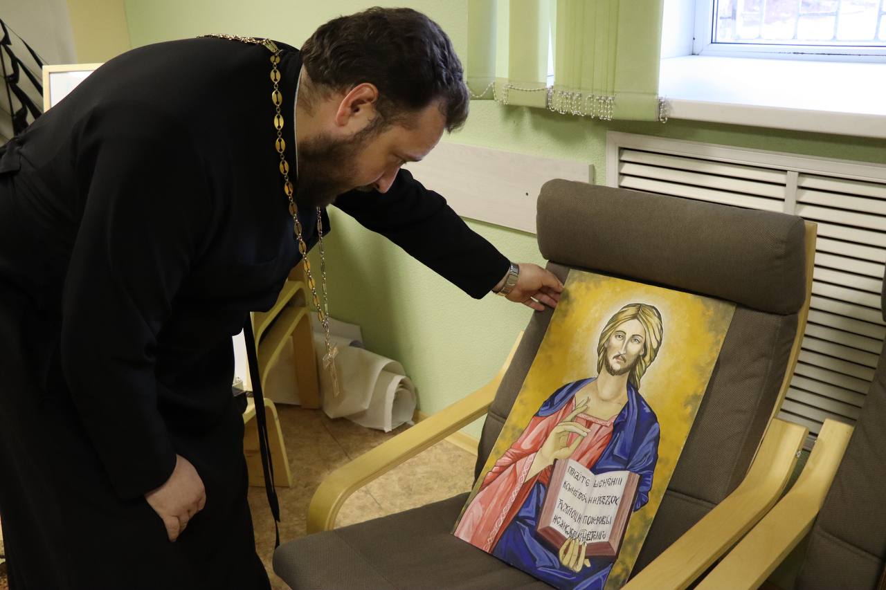 К Богу через икону и картину: Церковь проводит для осужденных уникальный конкурс