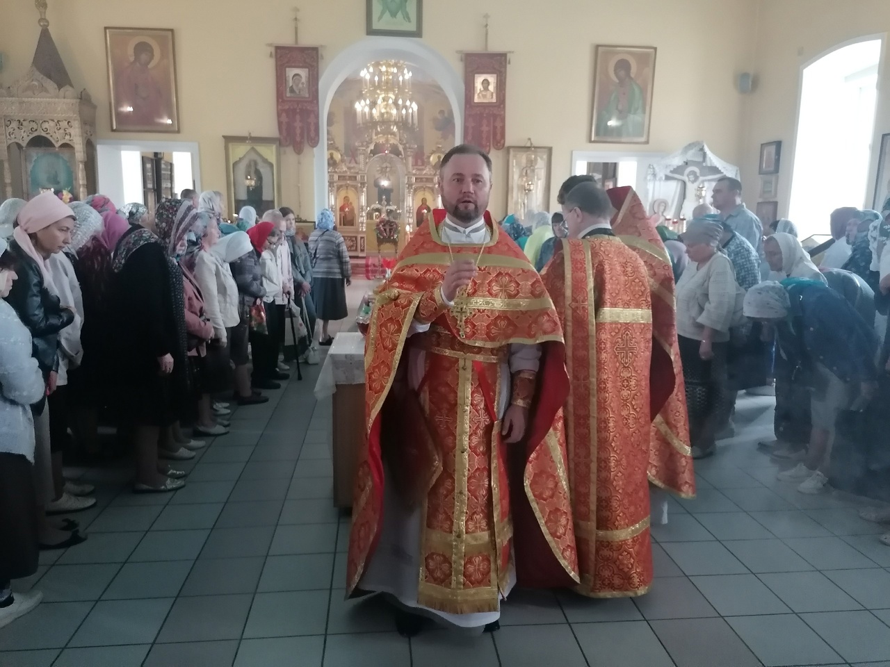 Празднование Происхождение Честных Древ Животворящего Креста Господня