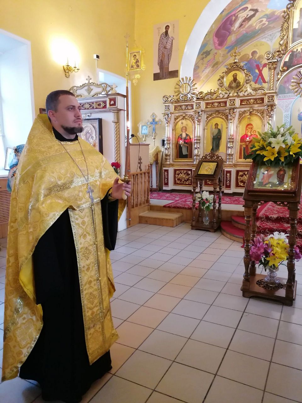 Всенощное бдение в канун праздника первоверховных апостолов Петра и Павла 