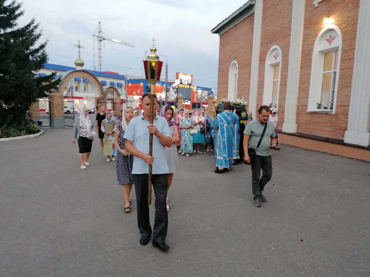 Всенощное бдение с чином Погребения Плащаницы Пресвятой Богородицы