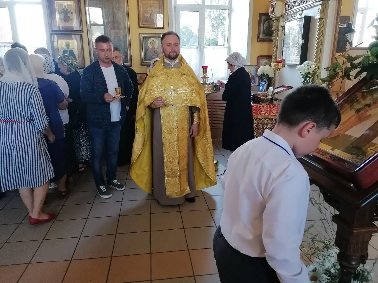 Всенощное бдение в канун праздника первоверховных апостолов Петра и Павла