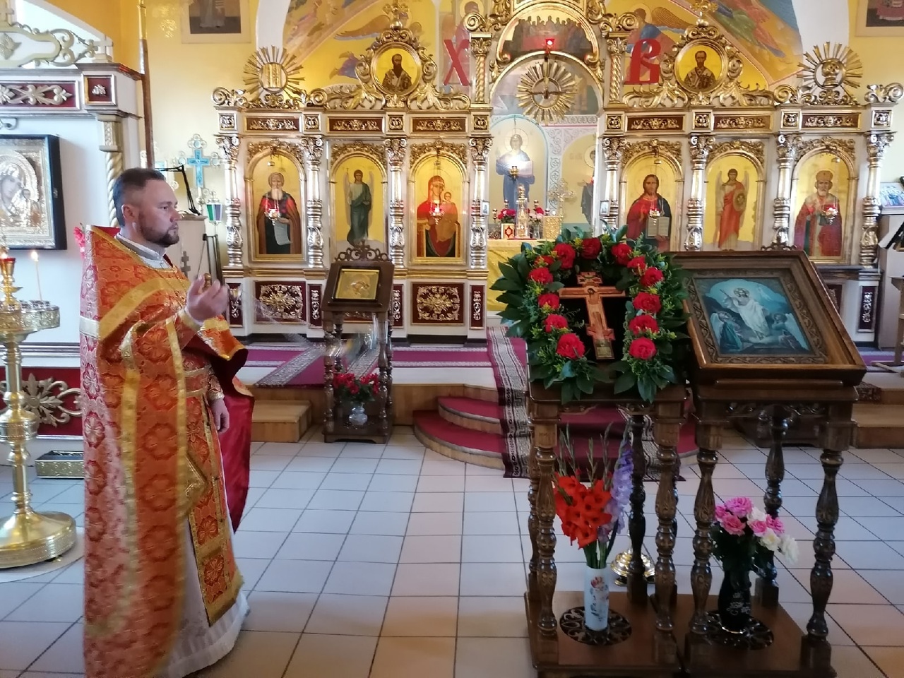 Всенощное бдение в канун праздника Происхождение Честных Древ Животворящего Креста Господня