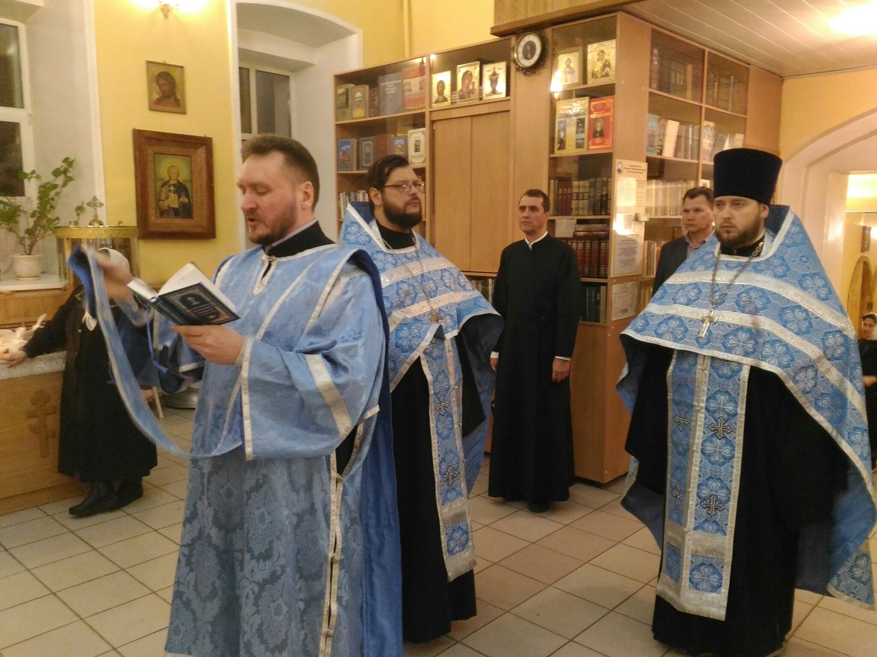 Всенощное бдение накануне праздника Введения во храм Пресвятой Богородицы