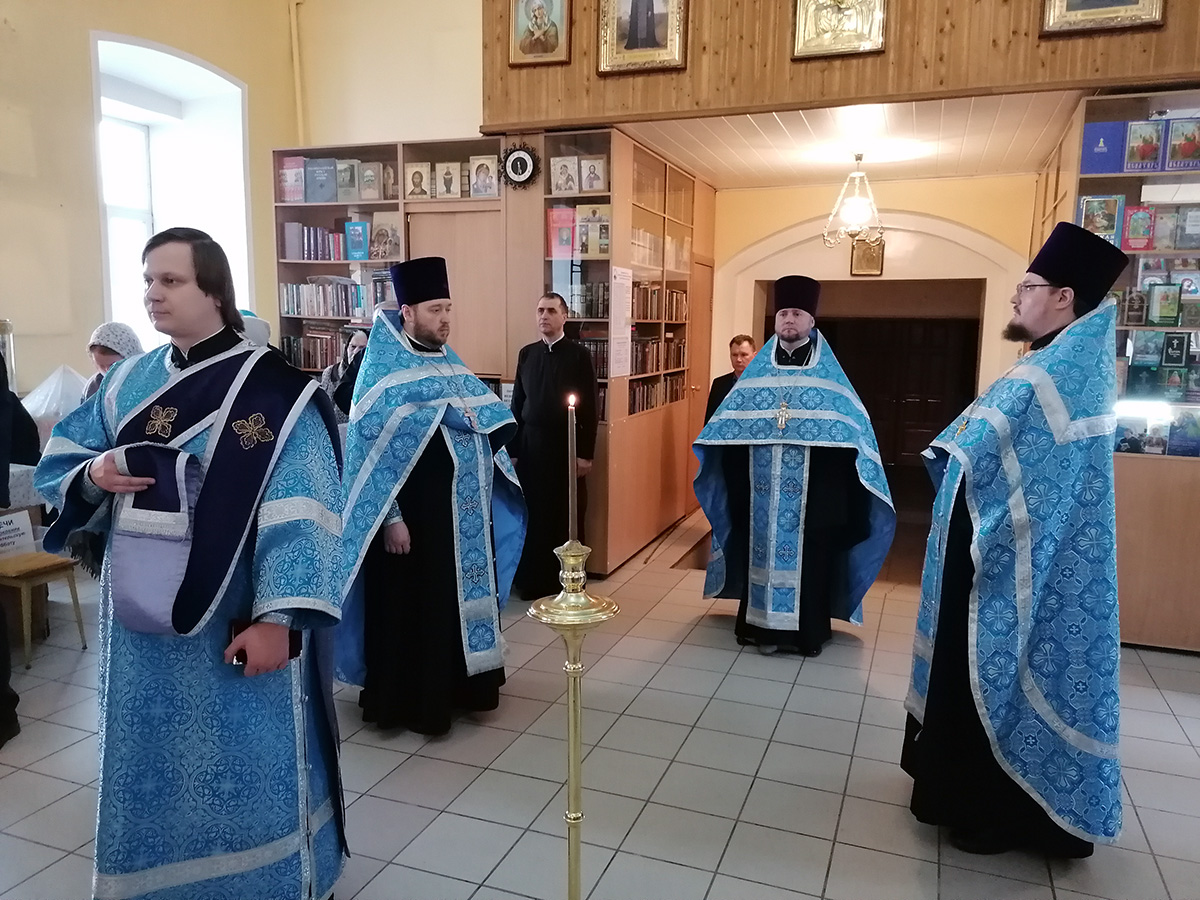 Всенощное бдение в канун праздника Благовещения Богородицы